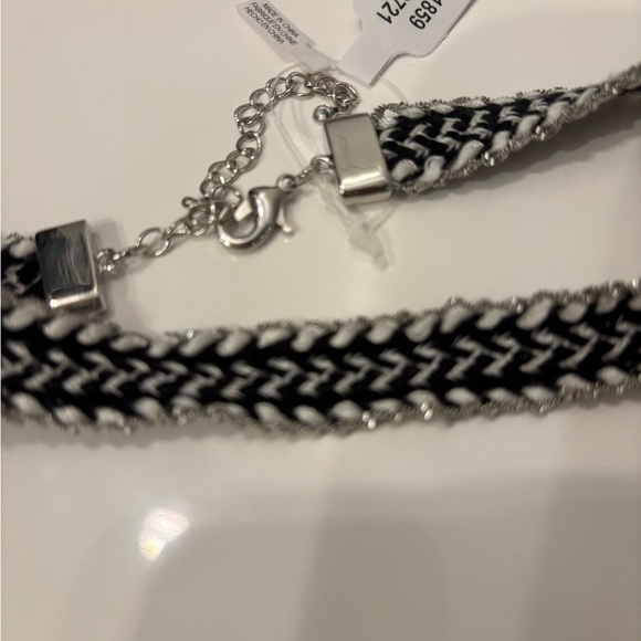 Free People Navy and White Chocker Necklace NWT - Picture 3 of 3